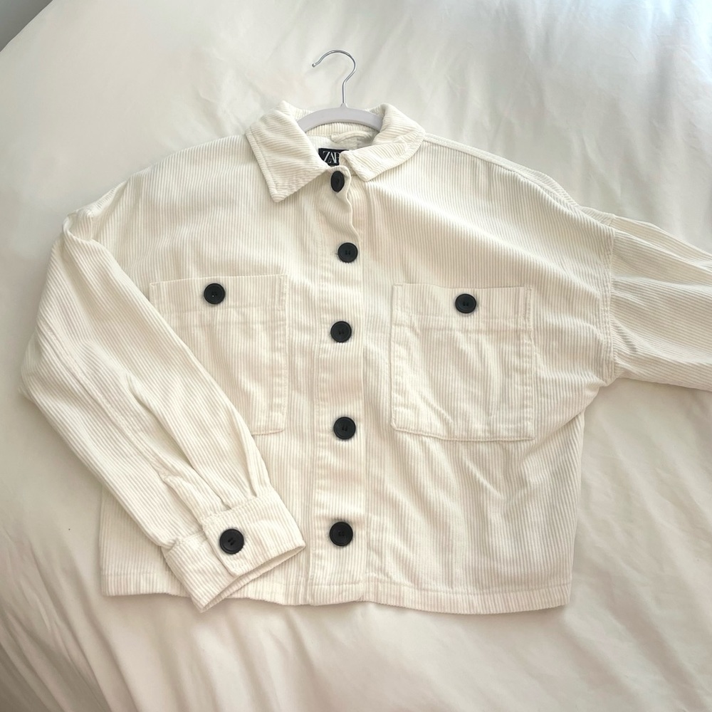 ZARA White Corduroy Jacket with Black Buttons